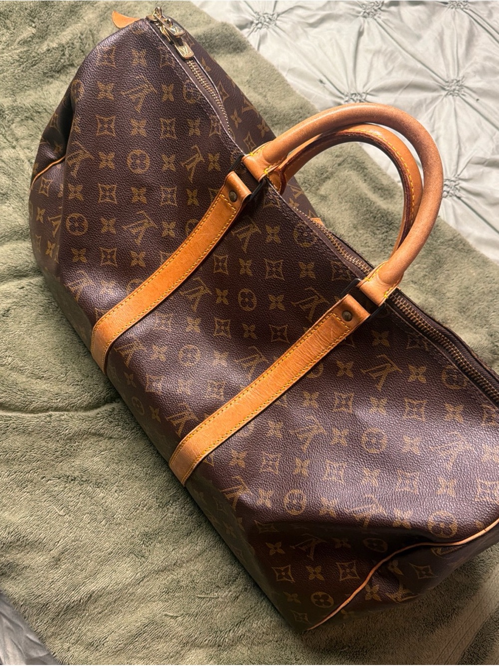 Authentic!Louis Vuitton Brown Monogram Duffel with Tan Leather Trim - Picture 4 of 16